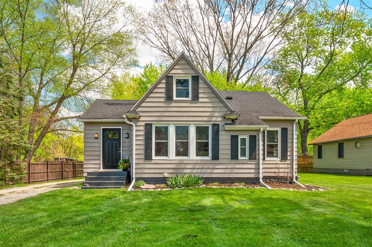 10497 California Road, Bridgman, MI, 49106