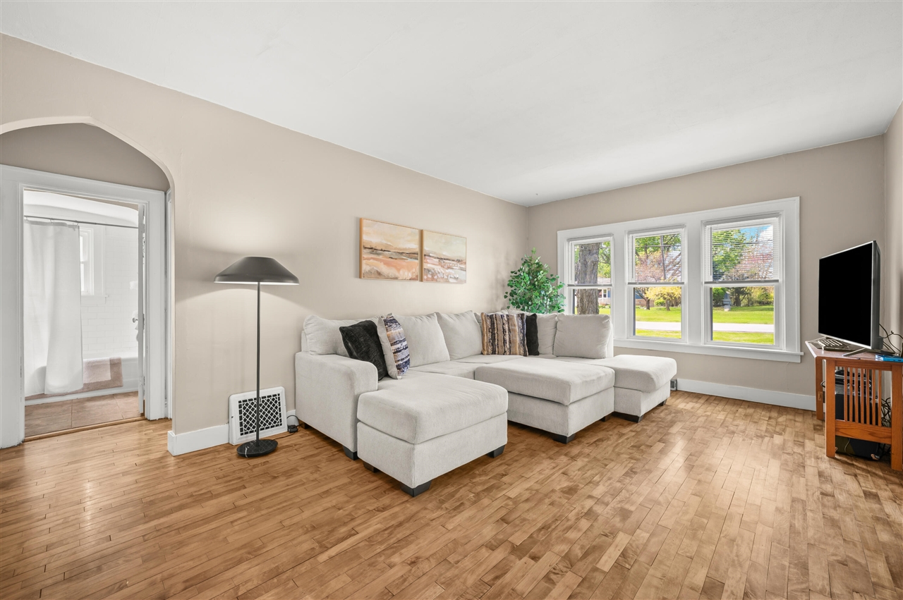 10497 California Road, Bridgman, MI, 49106