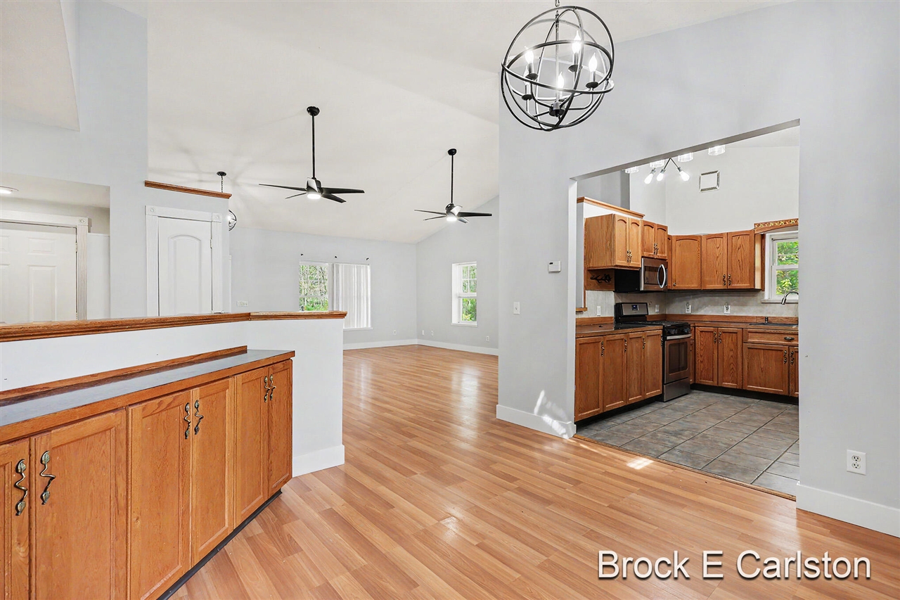 16944 136th Avenue, Nunica, MI, 49448-9780