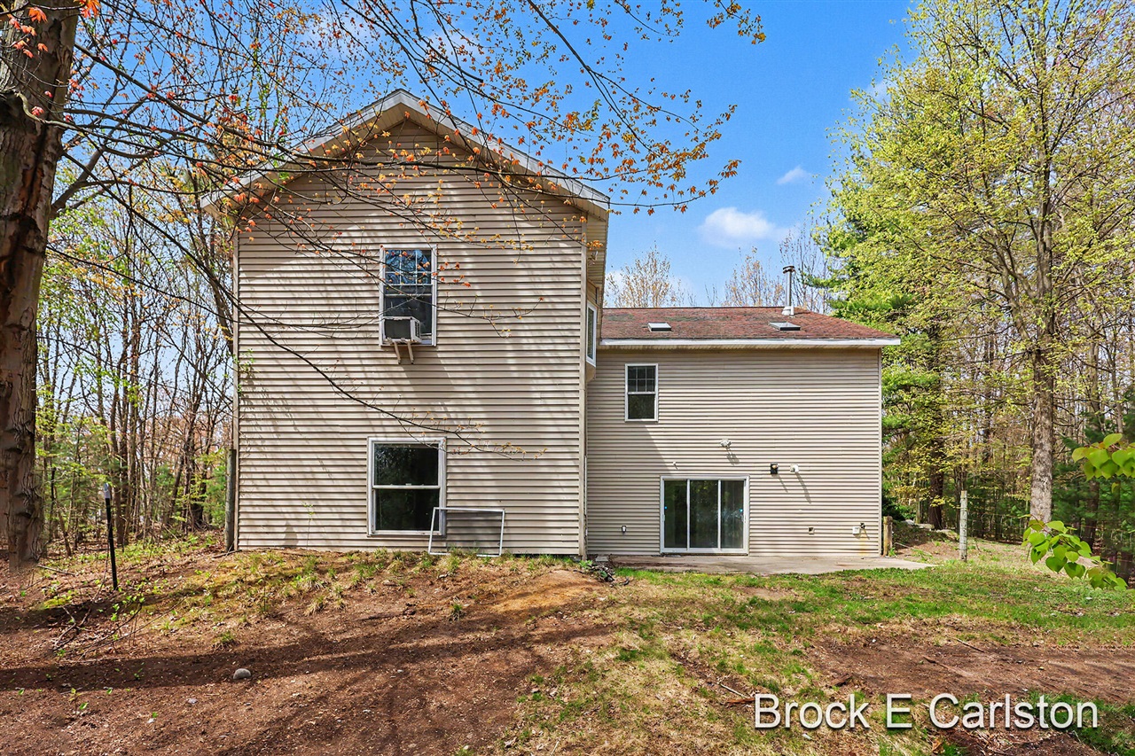 16944 136th Avenue, Nunica, MI, 49448-9780