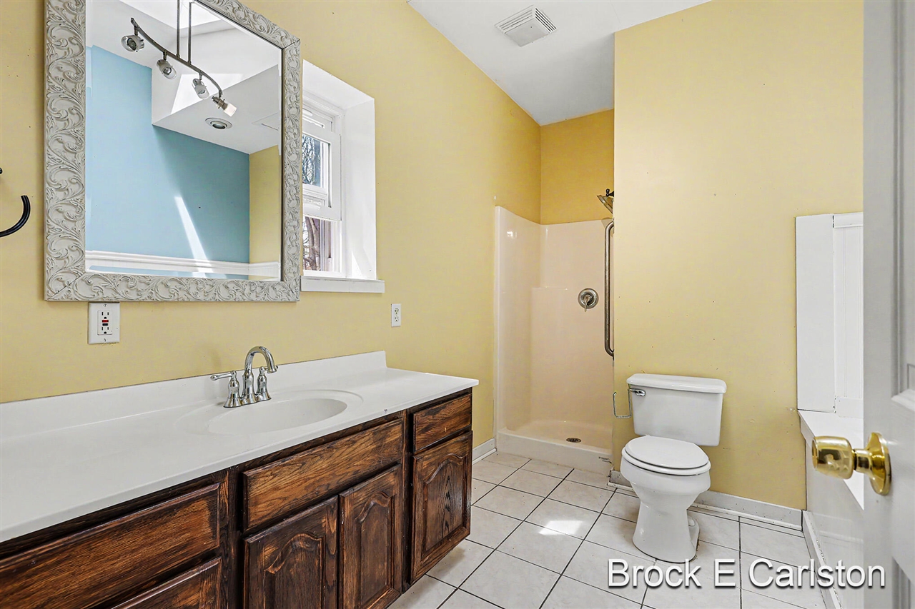 16944 136th Avenue, Nunica, MI, 49448-9780