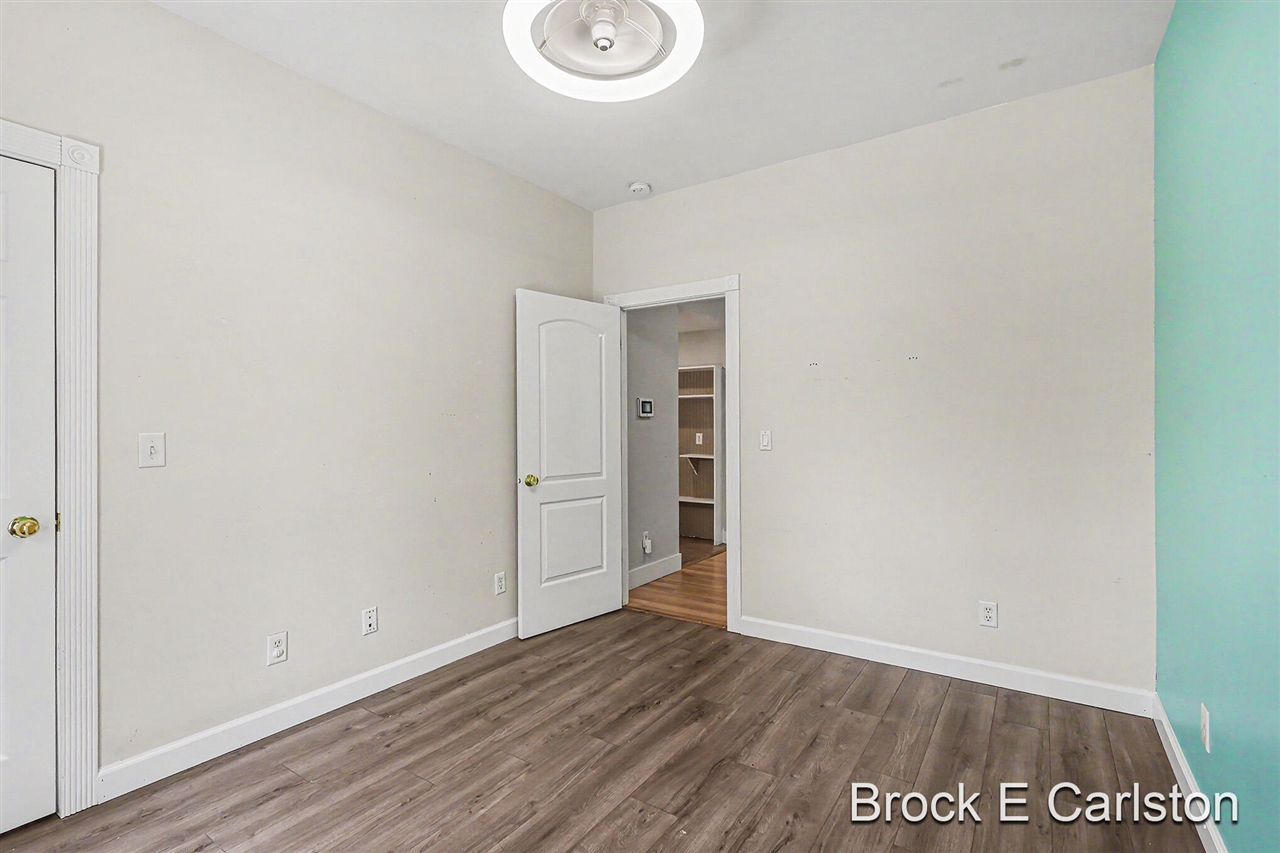 16944 136th Avenue, Nunica, MI, 49448-9780