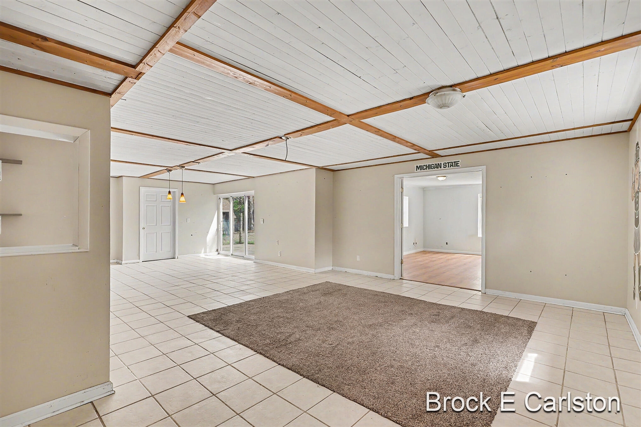 16944 136th Avenue, Nunica, MI, 49448-9780