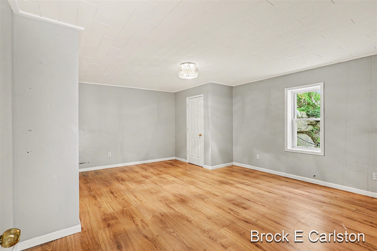16944 136th Avenue, Nunica, MI, 49448-9780