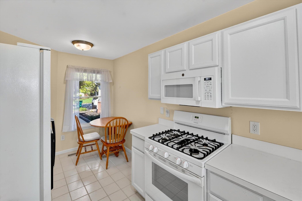 1434 Steeplechase Court UNIT&nbsp;60, Howell, MI, 48843-7506