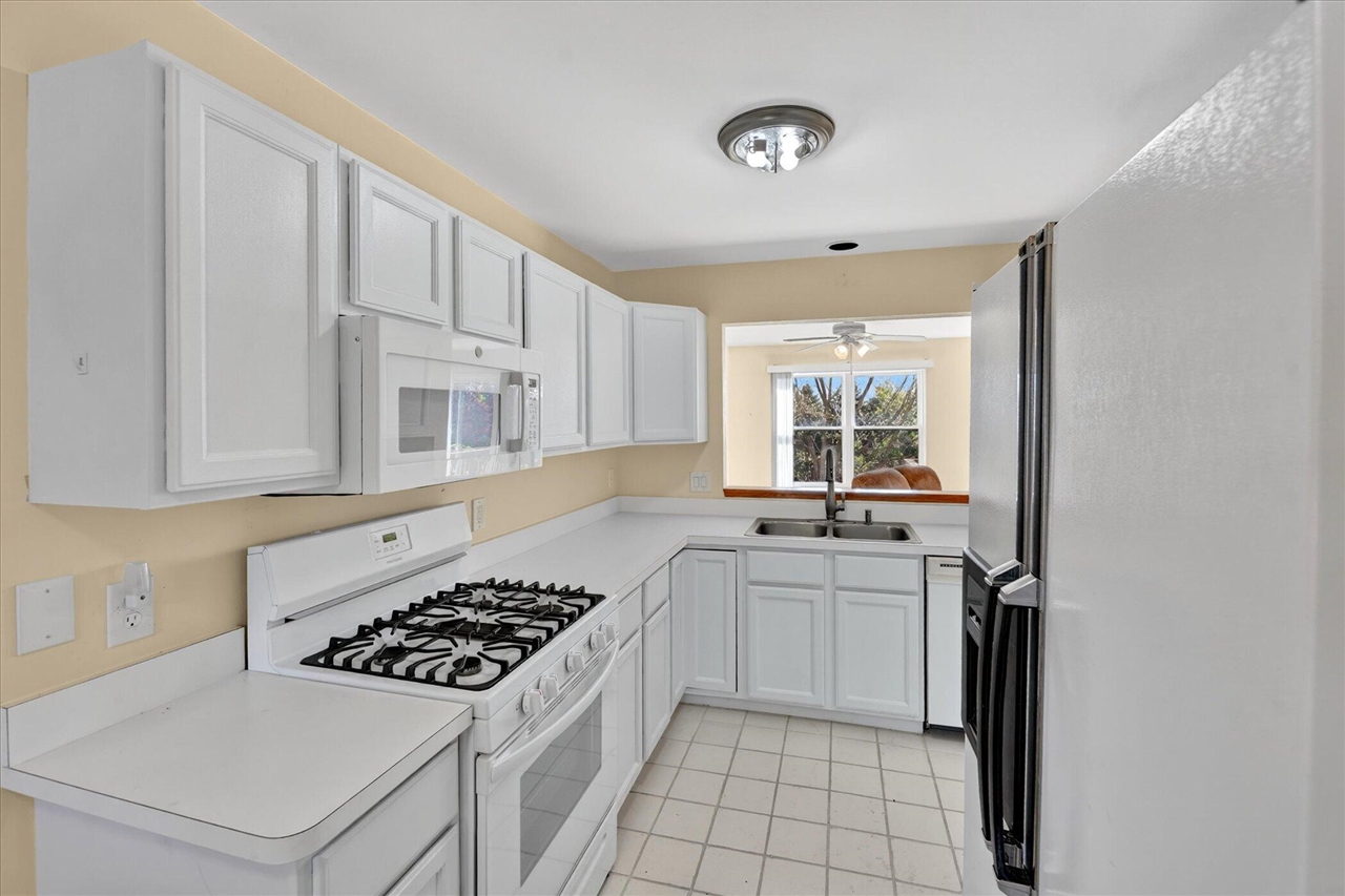 1434 Steeplechase Court UNIT&nbsp;60, Howell, MI, 48843-7506