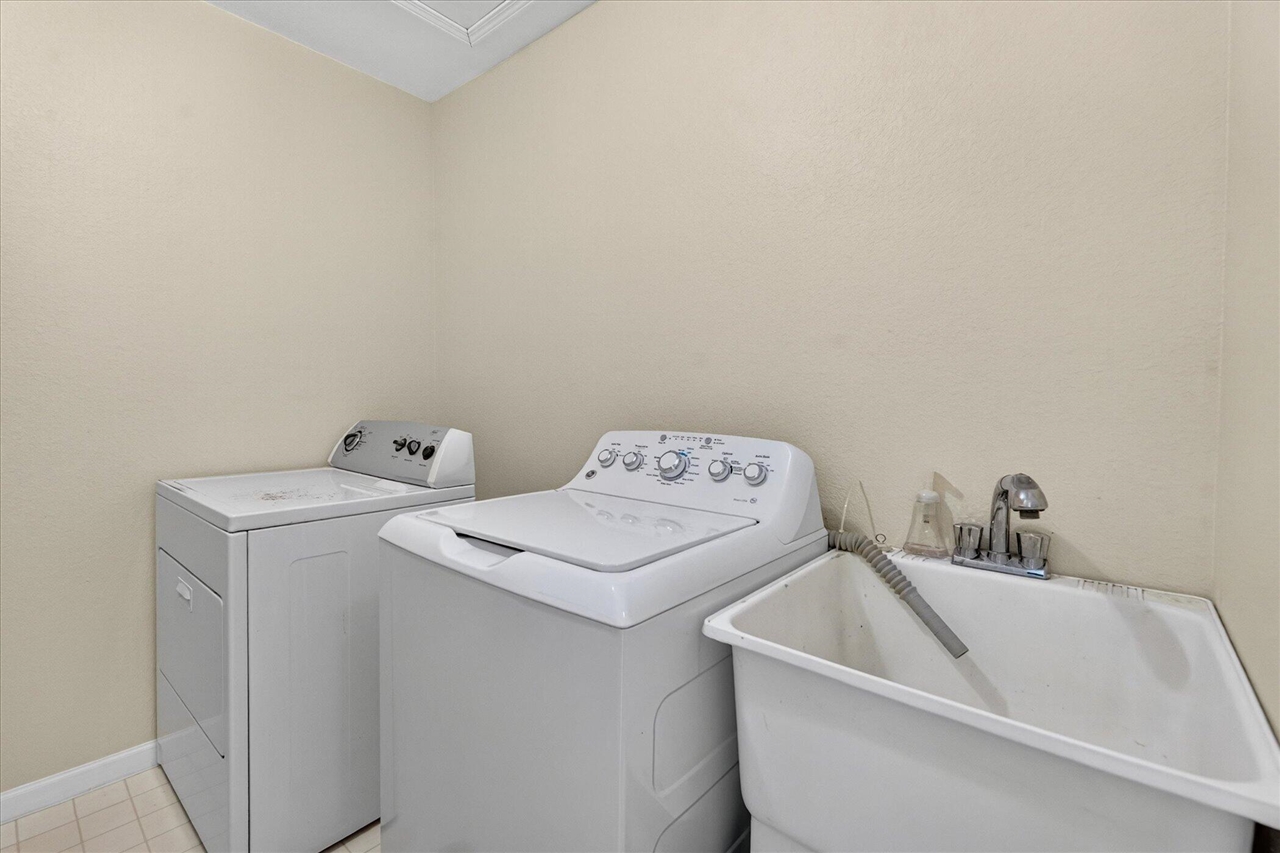 1434 Steeplechase Court UNIT&nbsp;60, Howell, MI, 48843-7506