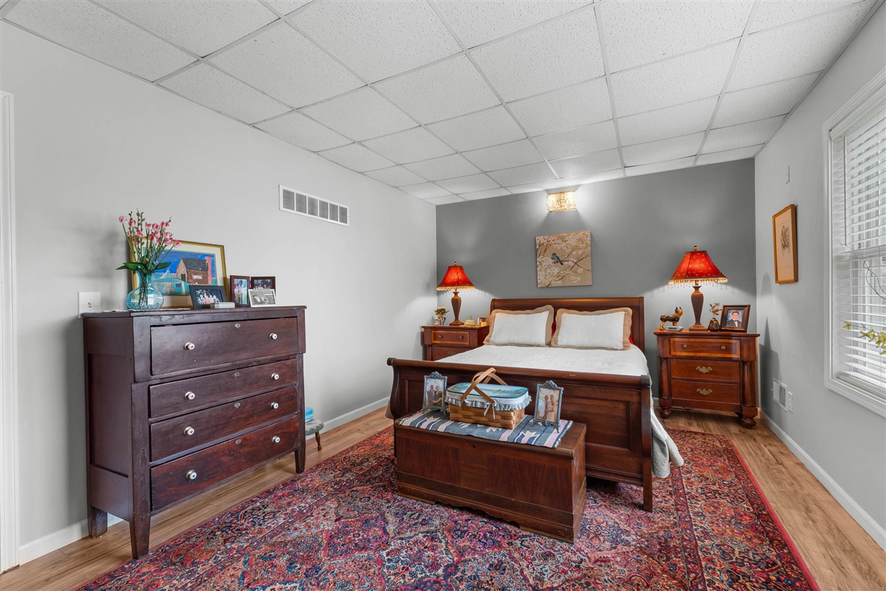 2922 S Hillsdale Road, Hillsdale, MI, 49242-9192