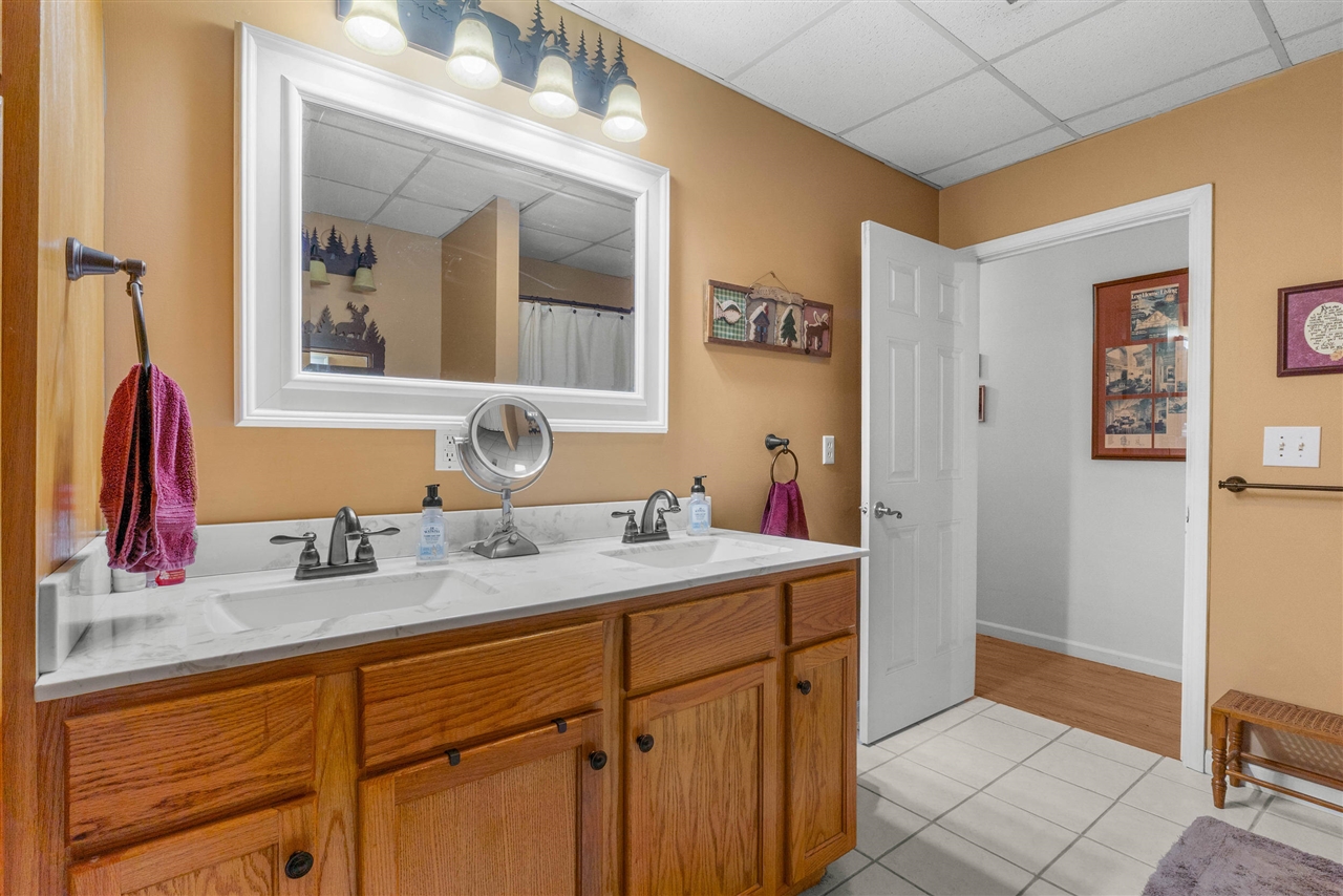 2922 S Hillsdale Road, Hillsdale, MI, 49242-9192