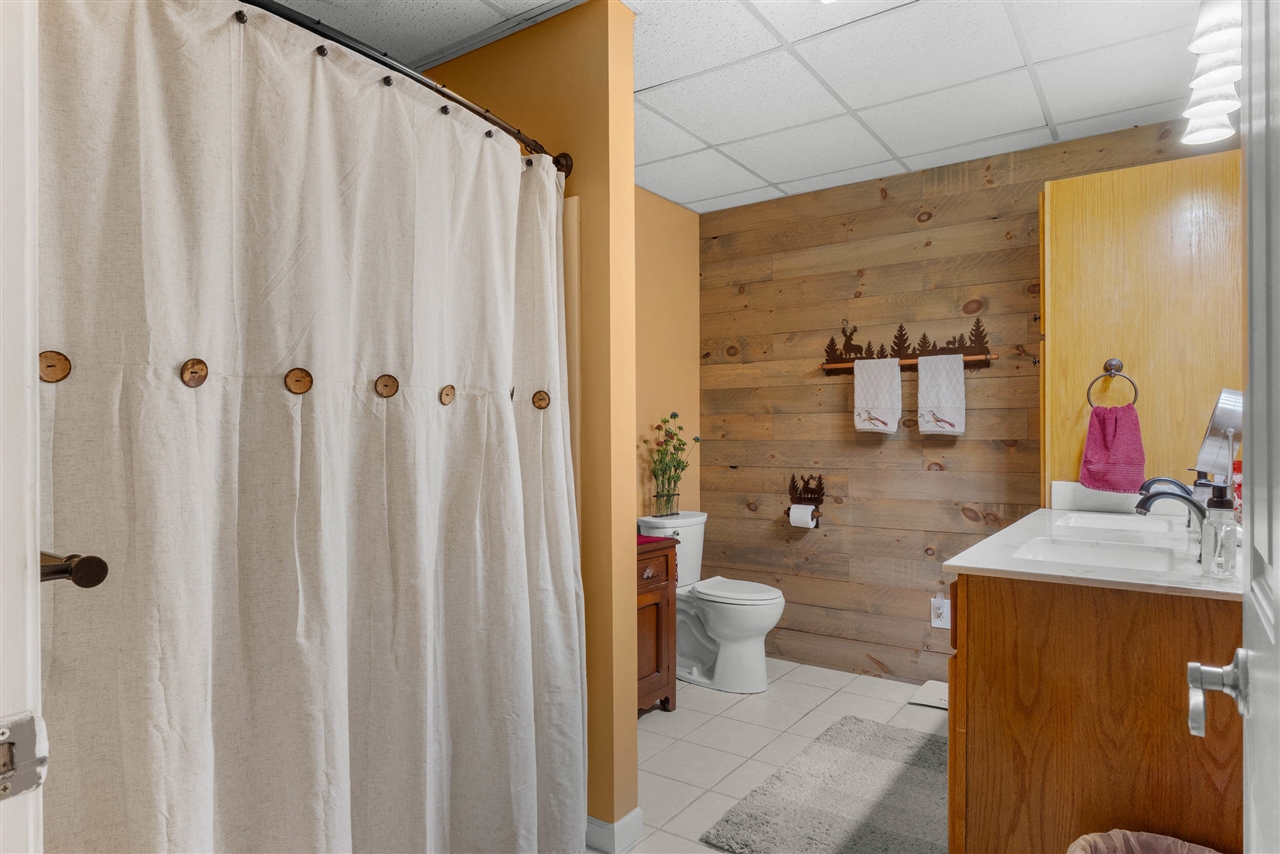 2922 S Hillsdale Road, Hillsdale, MI, 49242-9192