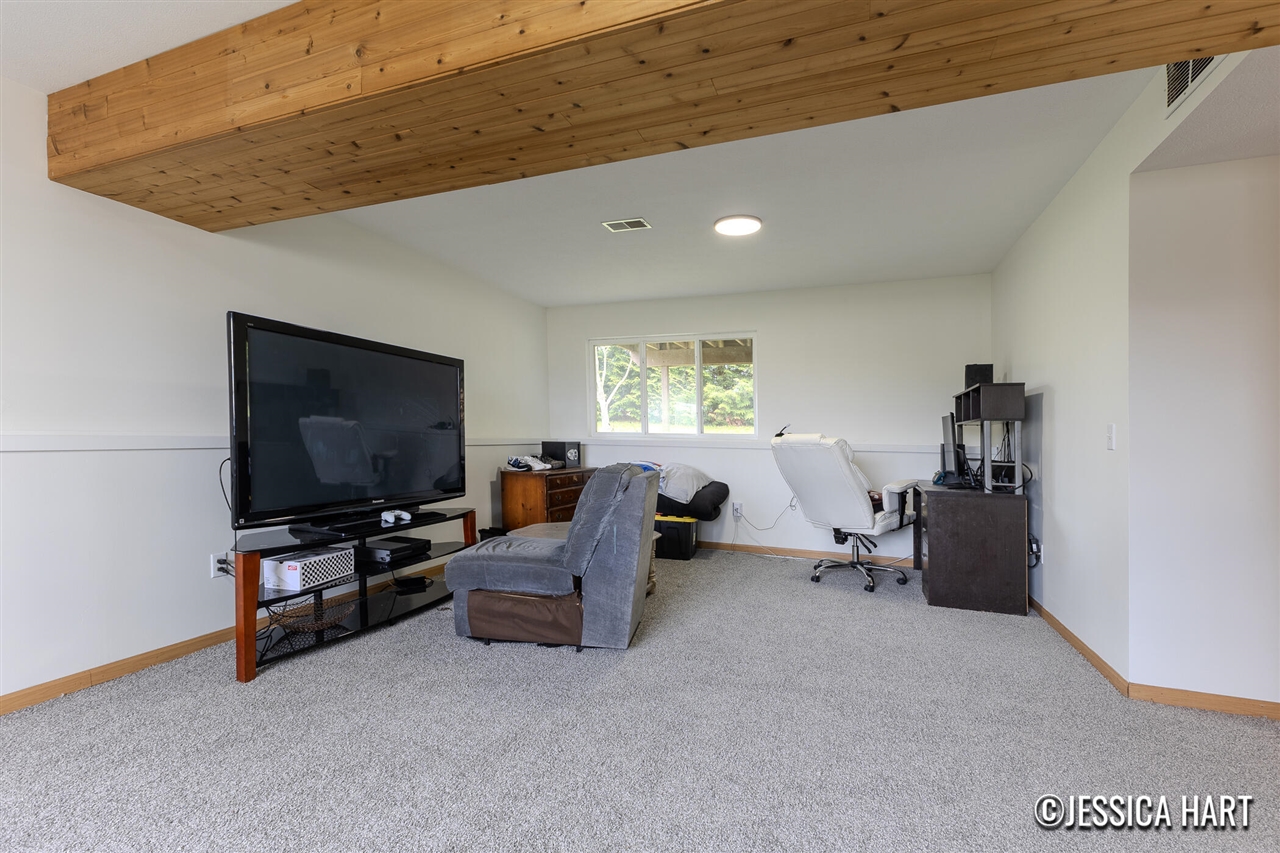 321 Pioneer Trail, Cedar Springs, MI, 49319