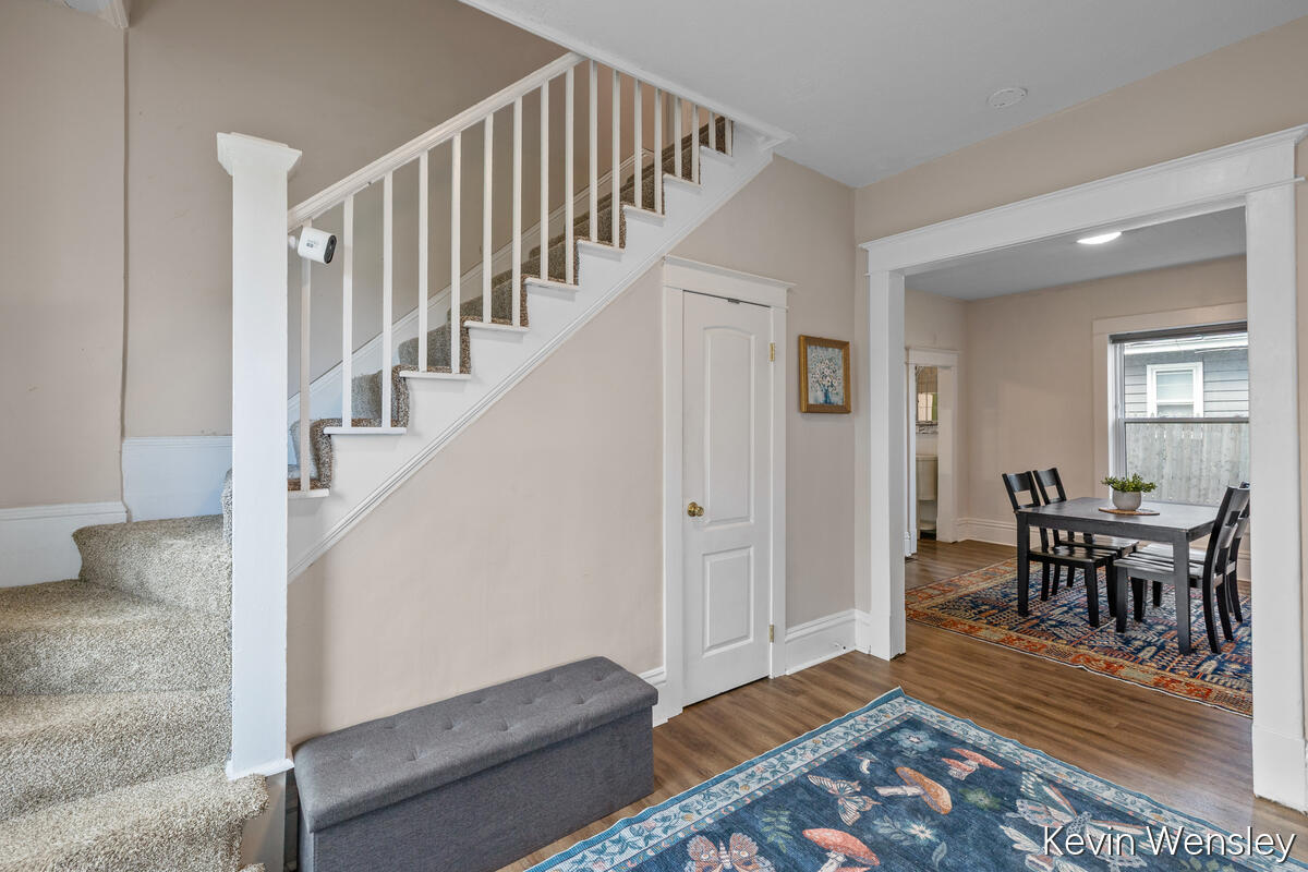 1312 Leonard Street, Grand Rapids, MI, 49505-5513