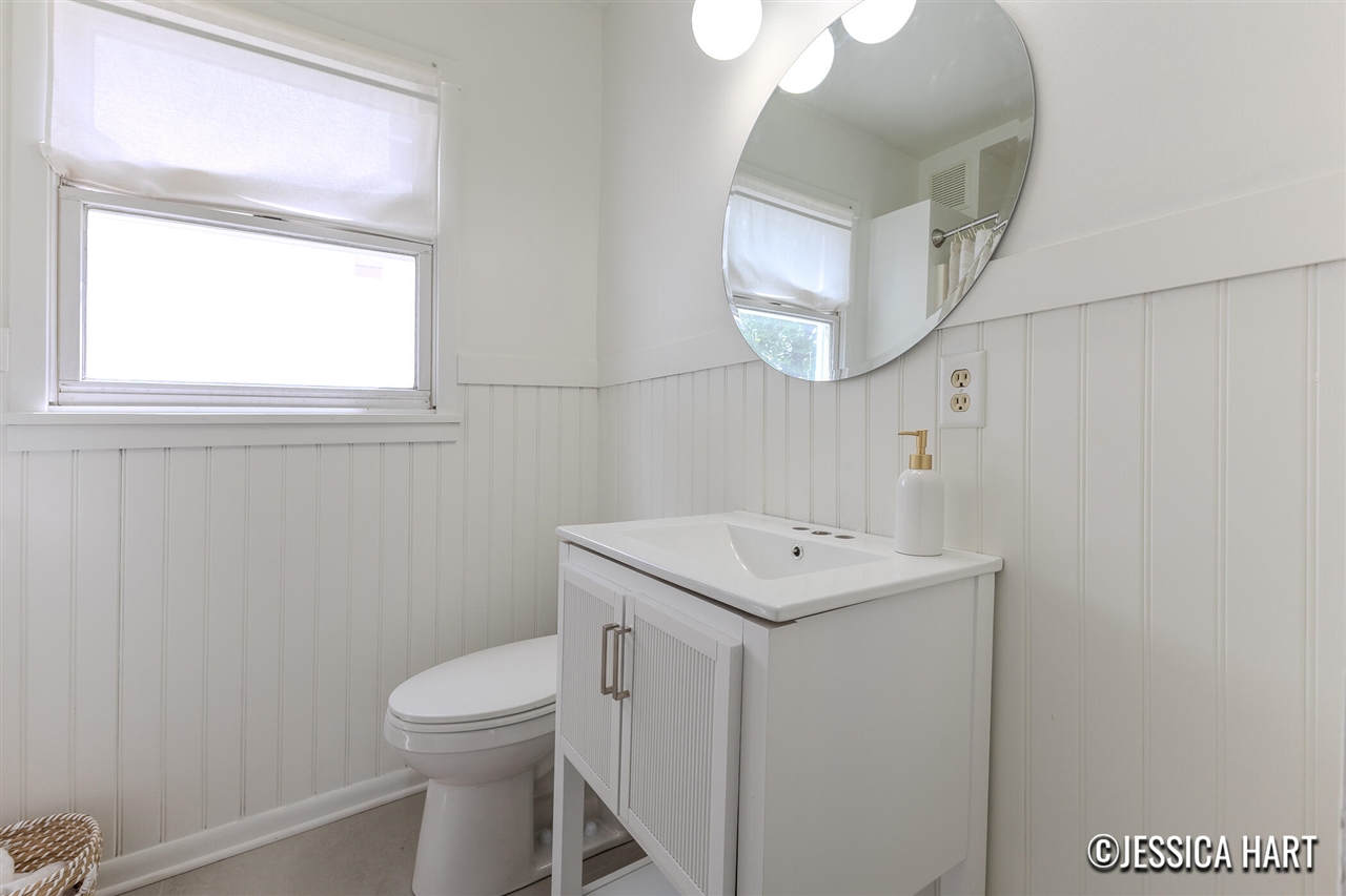 851 Hollywood Street, Grand Rapids, MI, 49505-3871