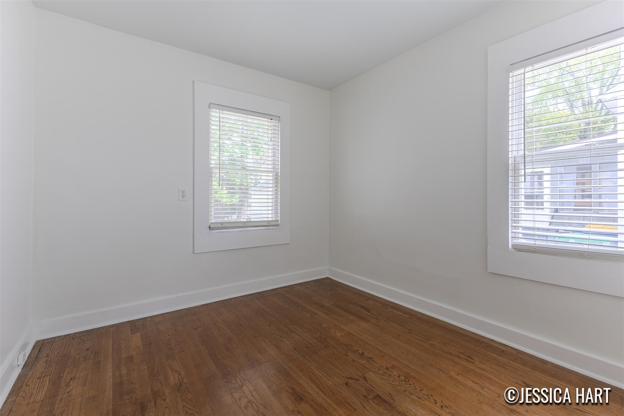 851 Hollywood Street, Grand Rapids, MI, 49505-3871
