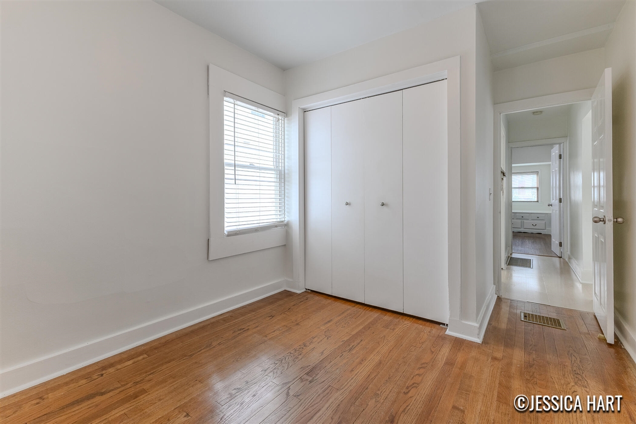 851 Hollywood Street, Grand Rapids, MI, 49505-3871