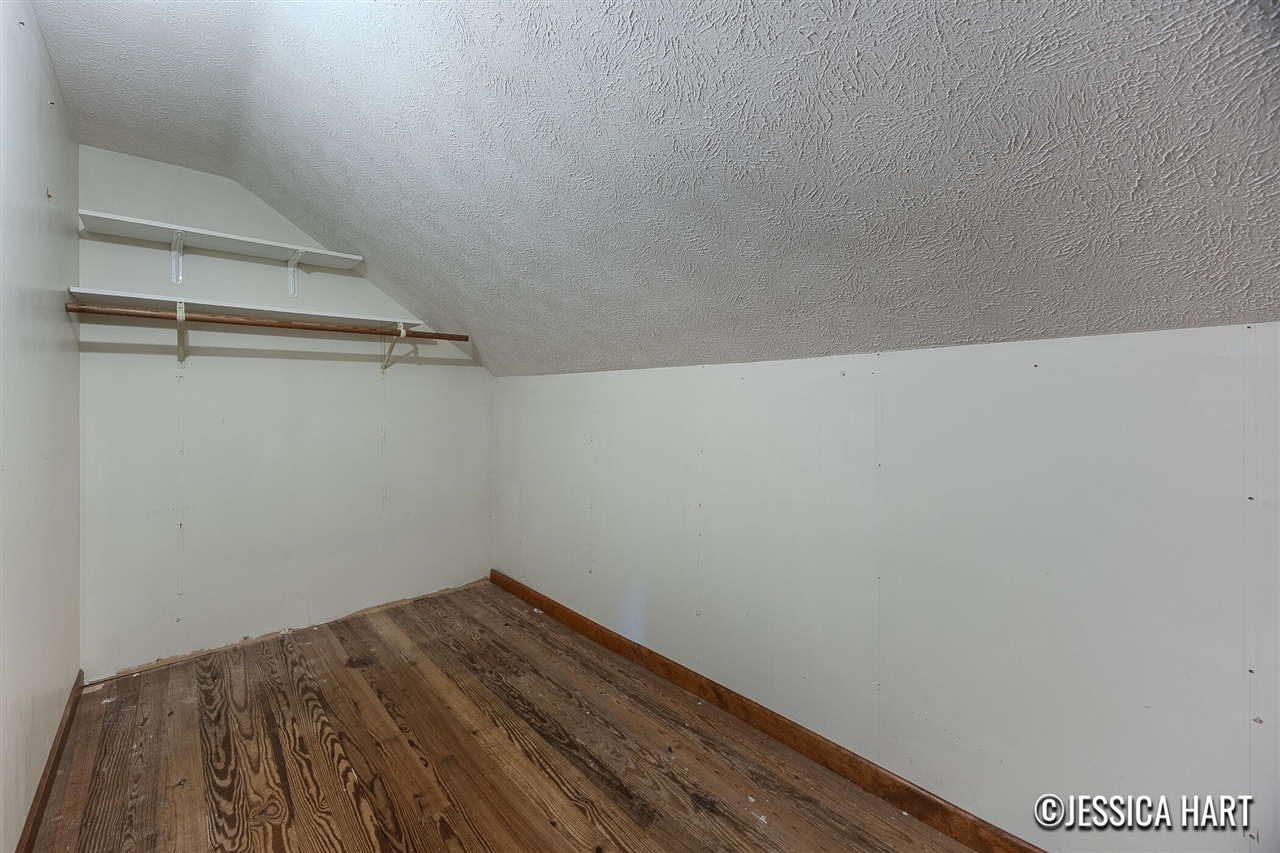 851 Hollywood Street, Grand Rapids, MI, 49505-3871