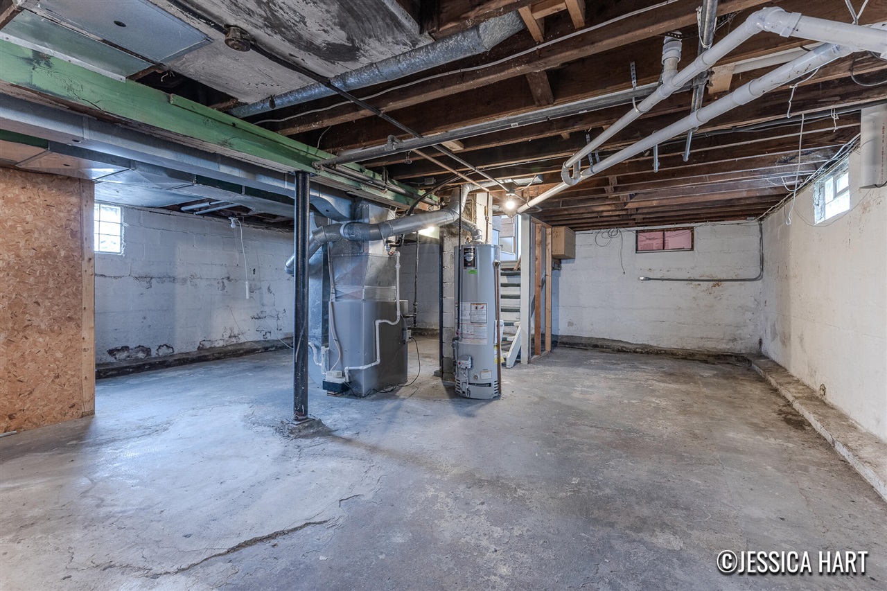 851 Hollywood Street, Grand Rapids, MI, 49505-3871