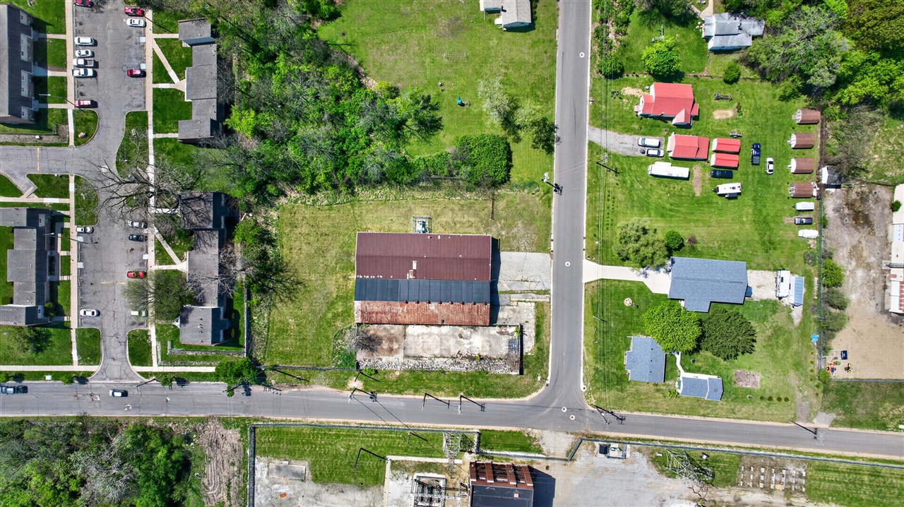 301 Hillsdale Street, Jackson, MI, 49202-2243