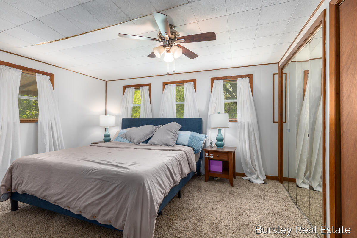 447 E Lincoln Avenue, Ionia, MI, 48846-1331