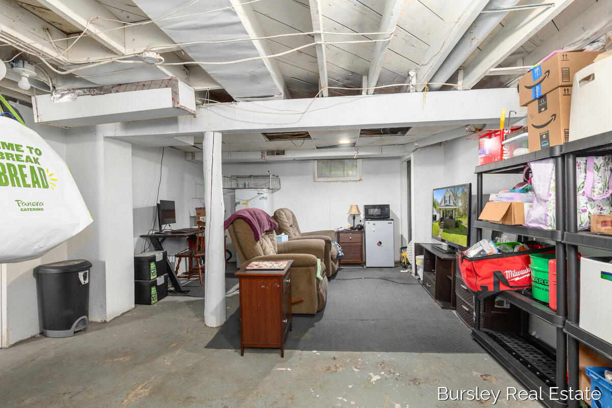 447 E Lincoln Avenue, Ionia, MI, 48846-1331