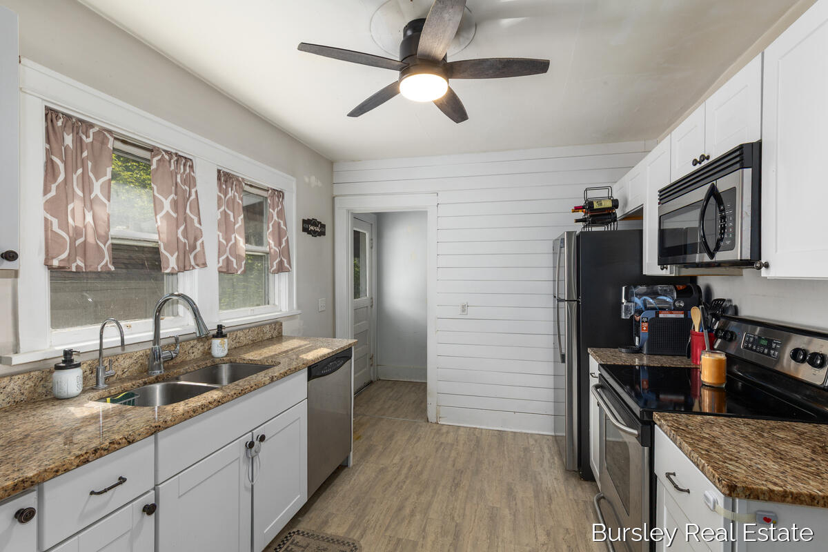 447 E Lincoln Avenue, Ionia, MI, 48846-1331