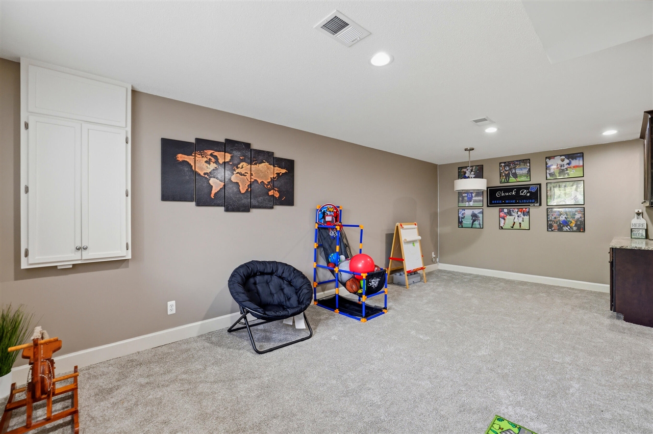 7355 Old Lantern Drive, Caledonia, MI, 49316-9004