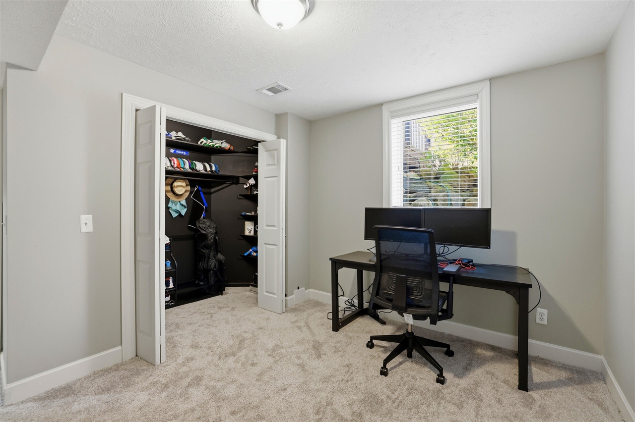 7355 Old Lantern Drive, Caledonia, MI, 49316-9004