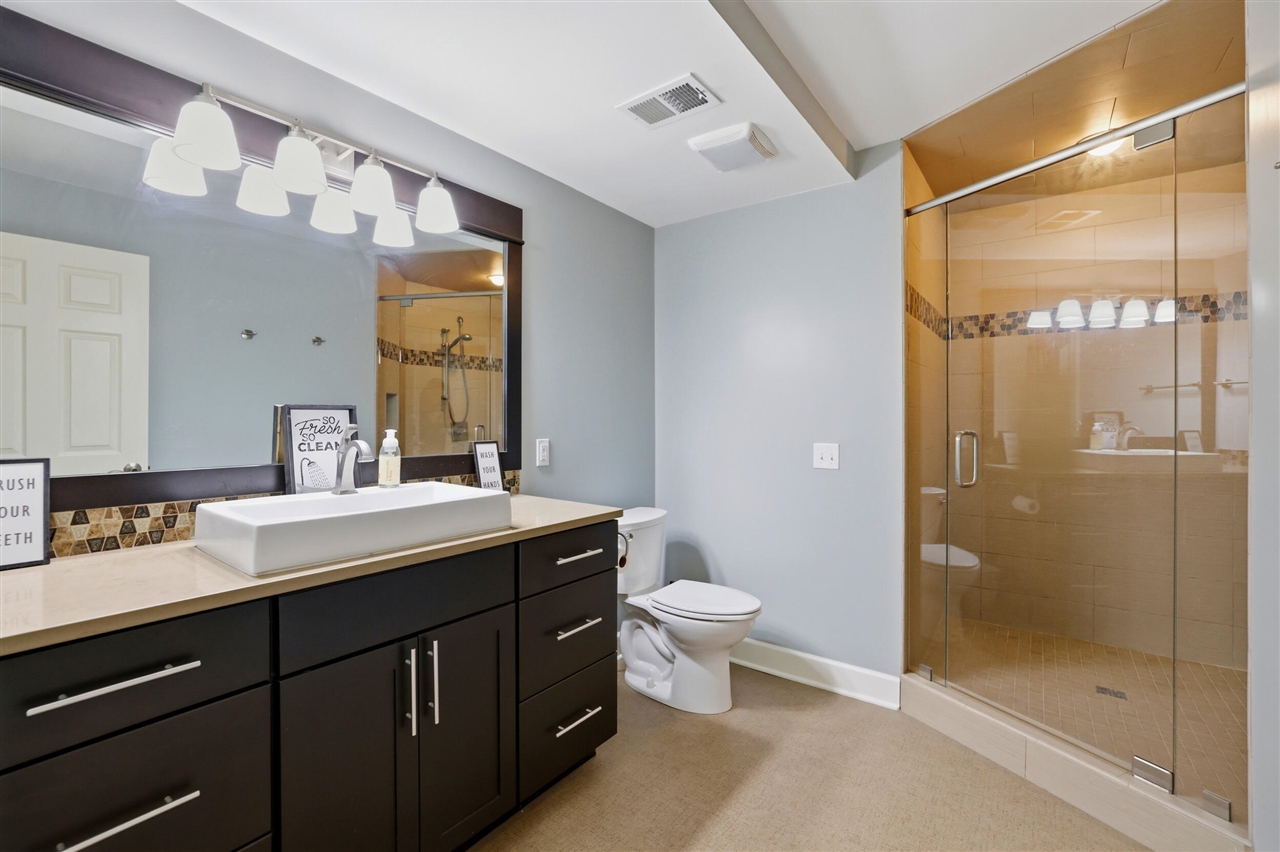 7355 Old Lantern Drive, Caledonia, MI, 49316-9004