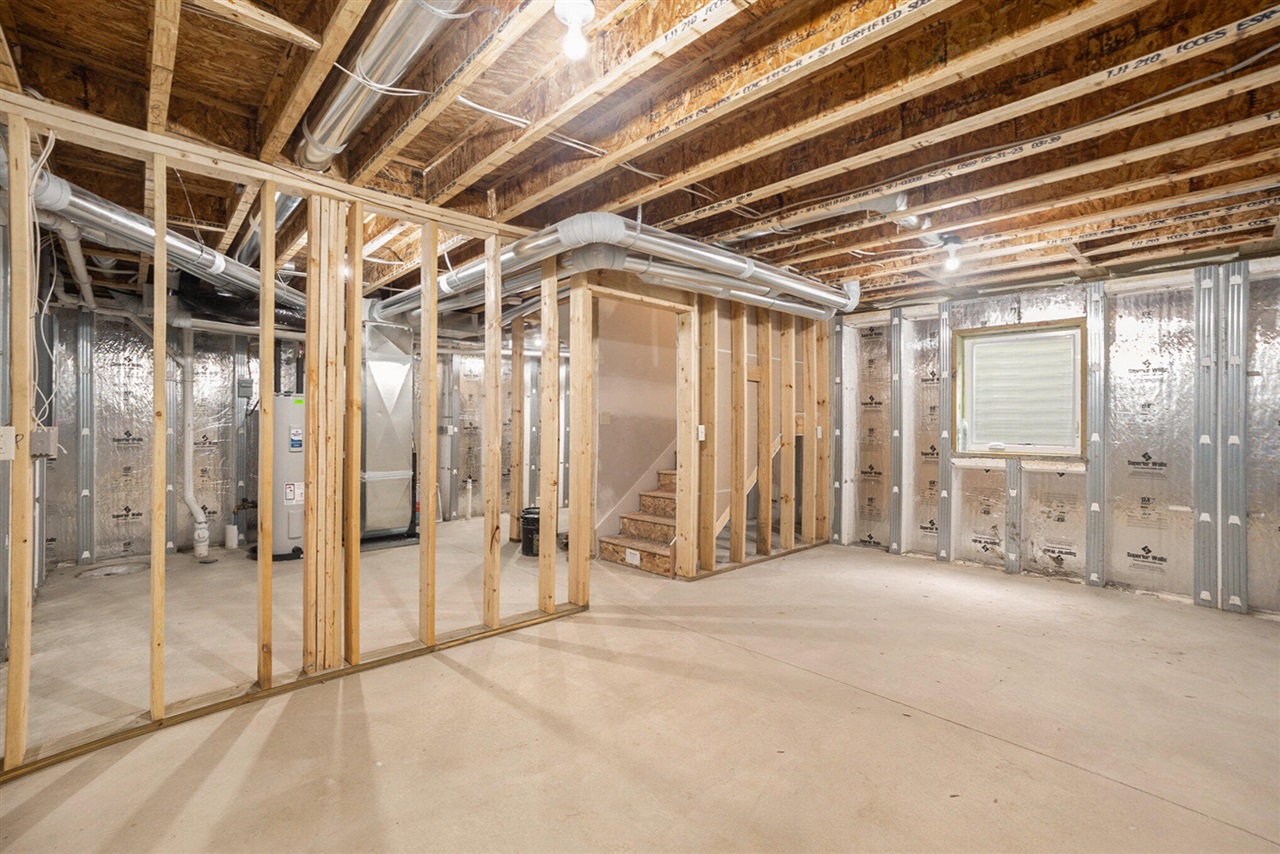 2098 Linden Avenue, Grand Rapids, MI, 49507-3271