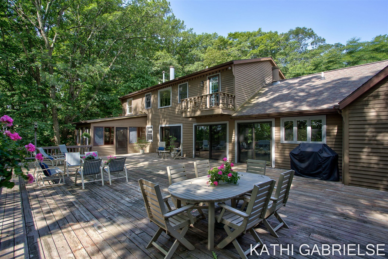 5th image of 313 Stickney Ridge Rd, Grand Haven, MI 49417 | MLS# 70530337