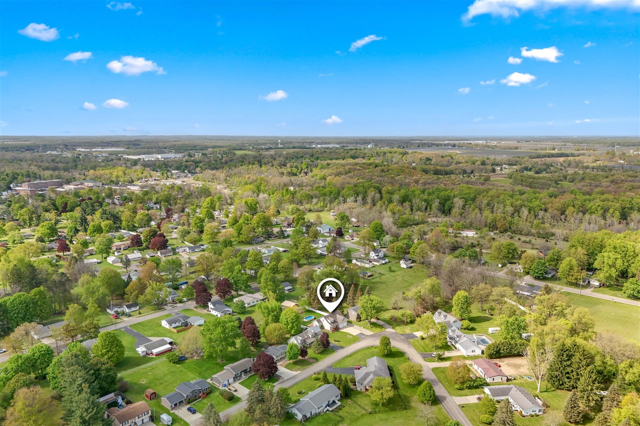 301 Case Street, Jonesville, MI, 49250-9416