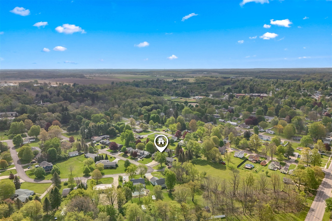 50th image of 301 Case St, Jonesville, MI 49250 | MLS# 70530338