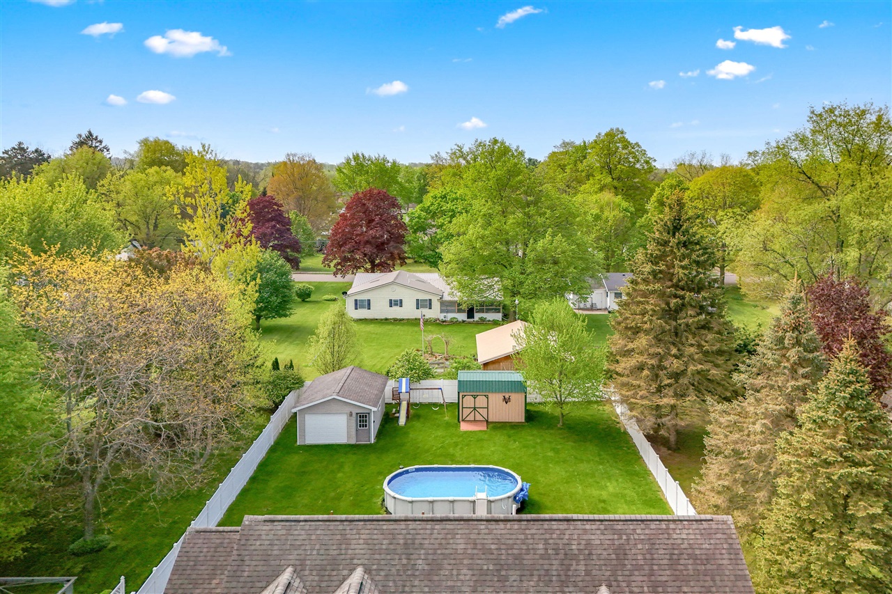 301 Case Street, Jonesville, MI, 49250-9416