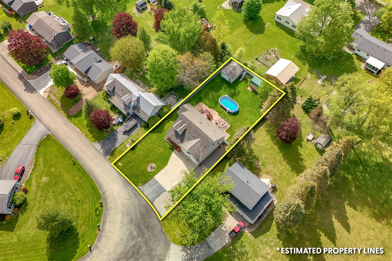301 Case Street, Jonesville, MI, 49250-9416