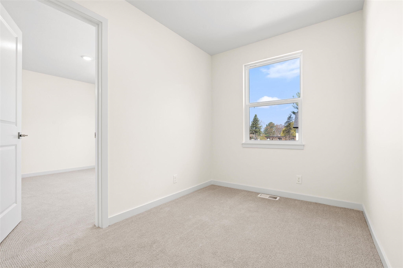 1968 S Shorewood Lane, Holland, MI, 49423-4314
