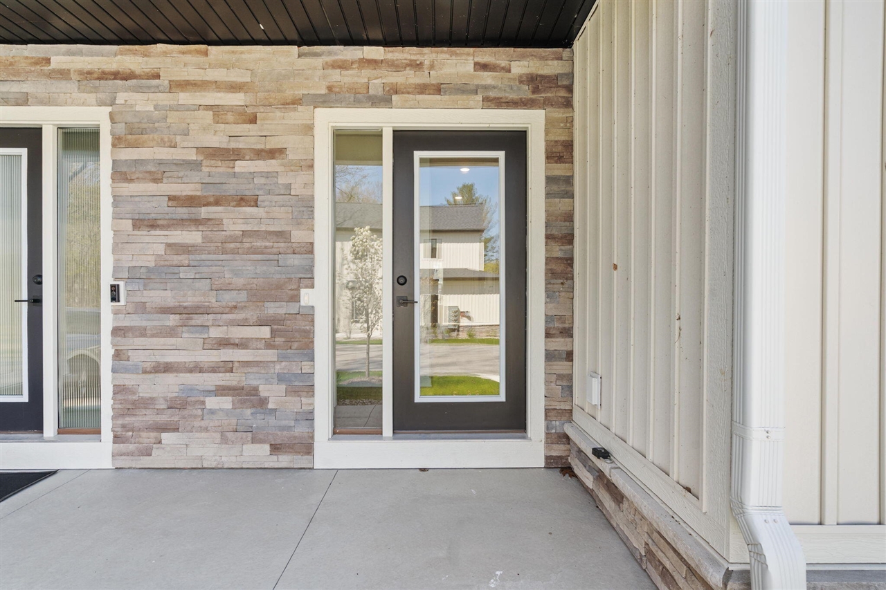 1968 S Shorewood Lane, Holland, MI, 49423-4314