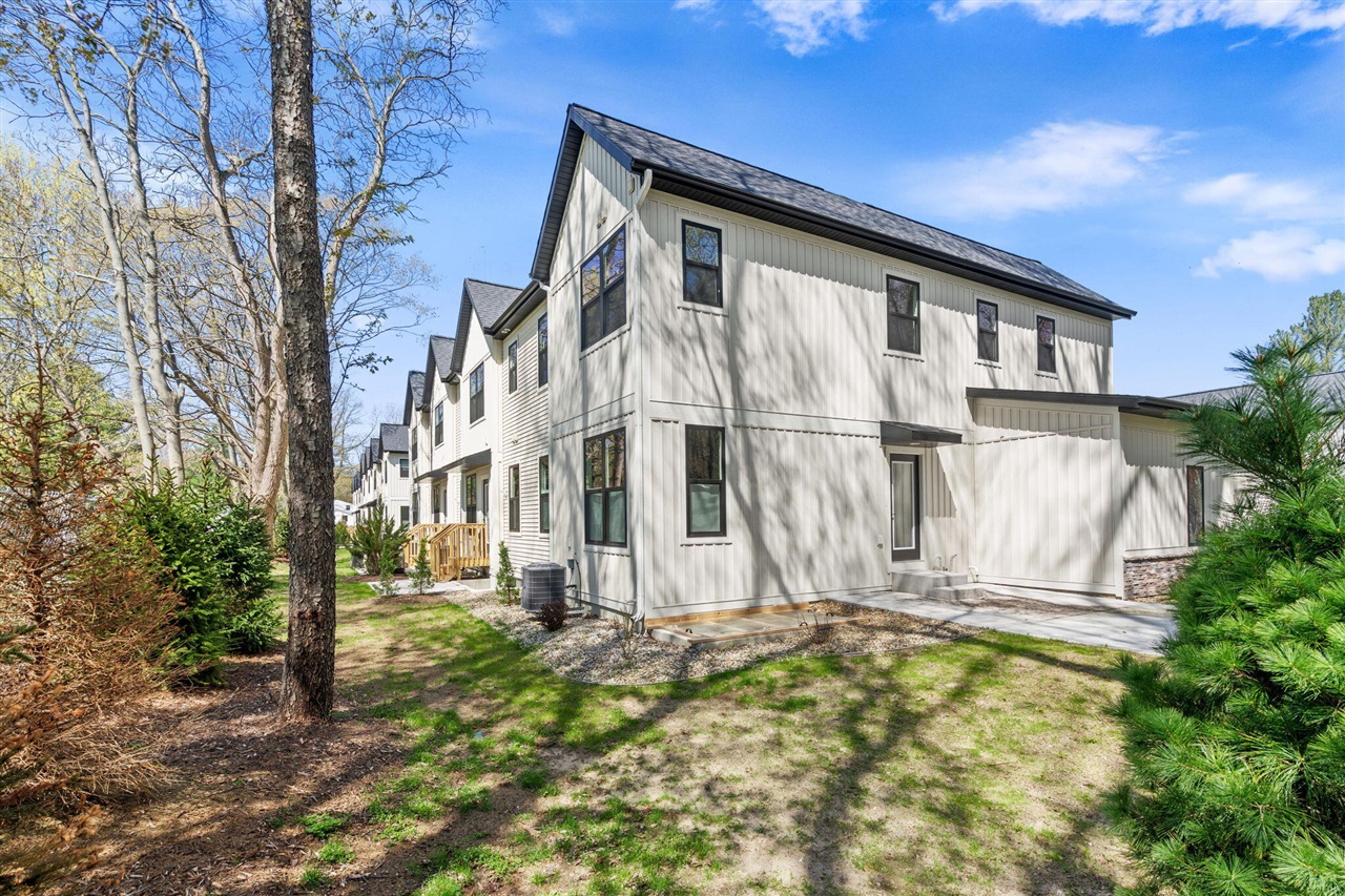 1968 S Shorewood Lane, Holland, MI, 49423-4314