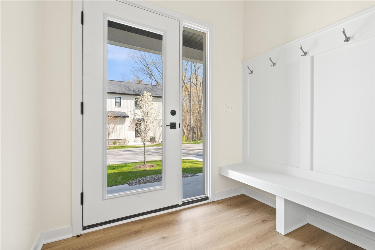 1968 S Shorewood Lane, Holland, MI, 49423-4314