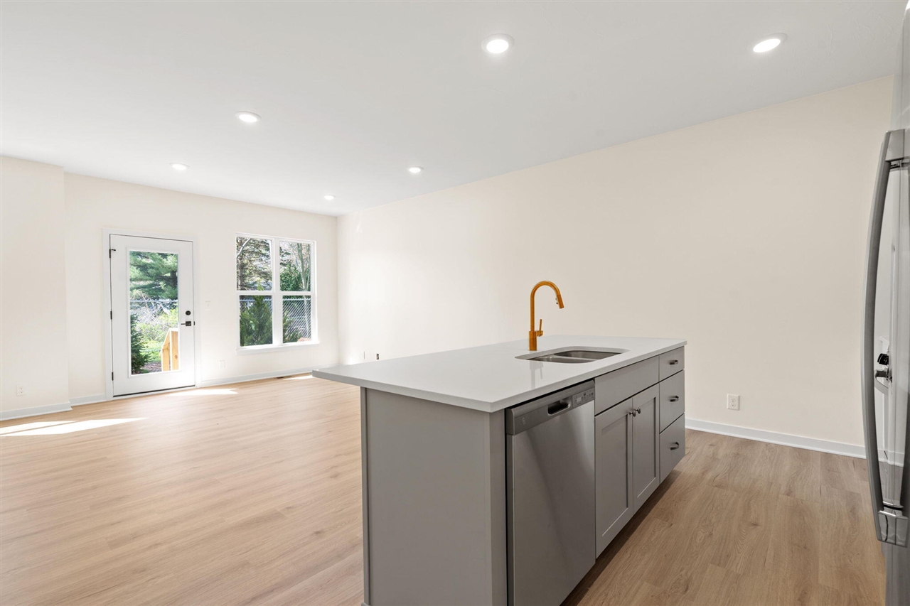 1968 S Shorewood Lane, Holland, MI, 49423-4314