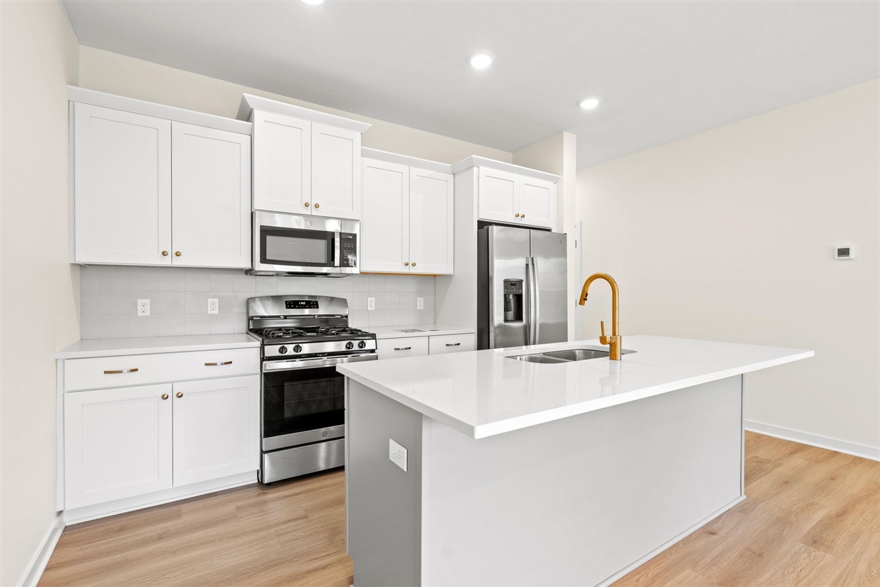1968 S Shorewood Lane, Holland, MI, 49423-4314