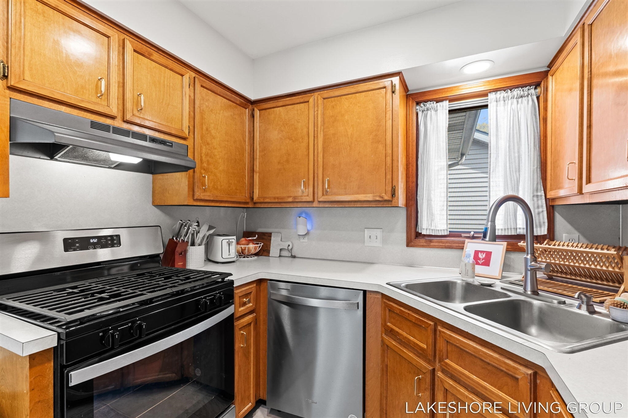 1065 Superior Court, Holland, MI, 49424-2526