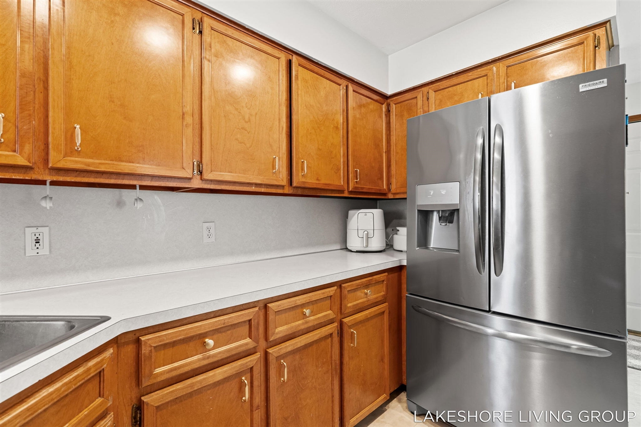 1065 Superior Court, Holland, MI, 49424-2526