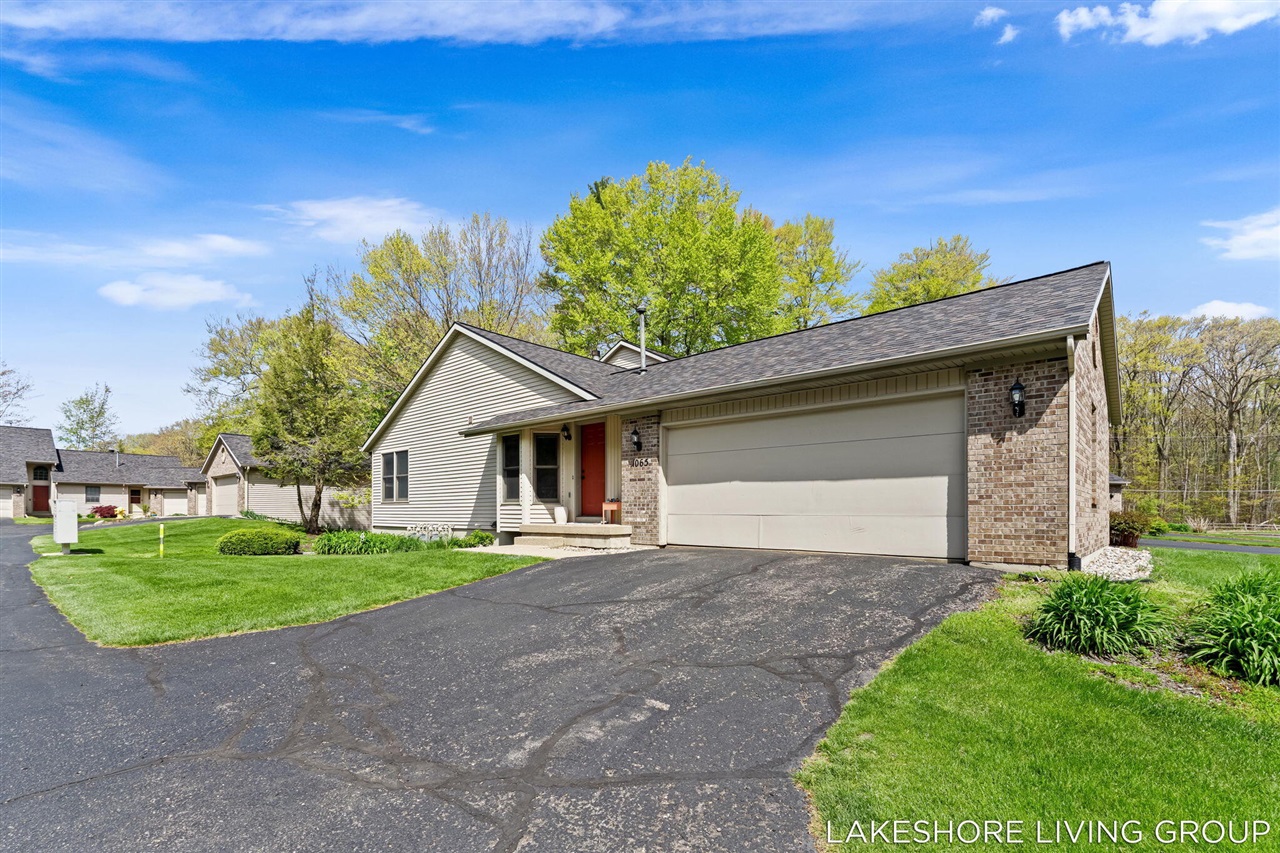 1065 Superior Court, Holland, MI, 49424-2526