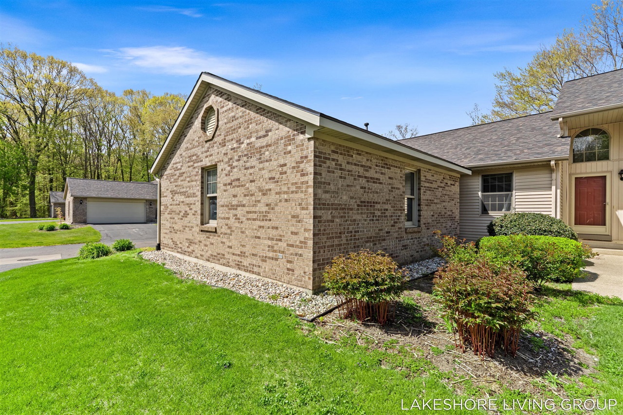 1065 Superior Court, Holland, MI, 49424-2526