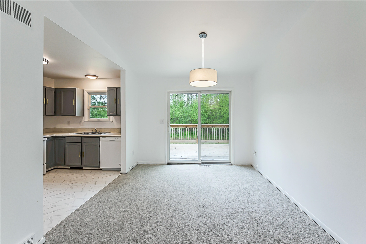 2105 Foss Court, Ann Arbor, MI, 48103-2401
