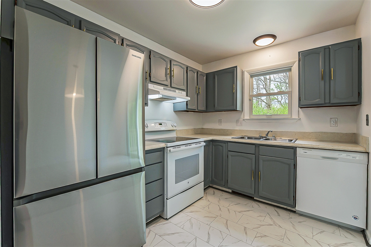 2105 Foss Court, Ann Arbor, MI, 48103-2401