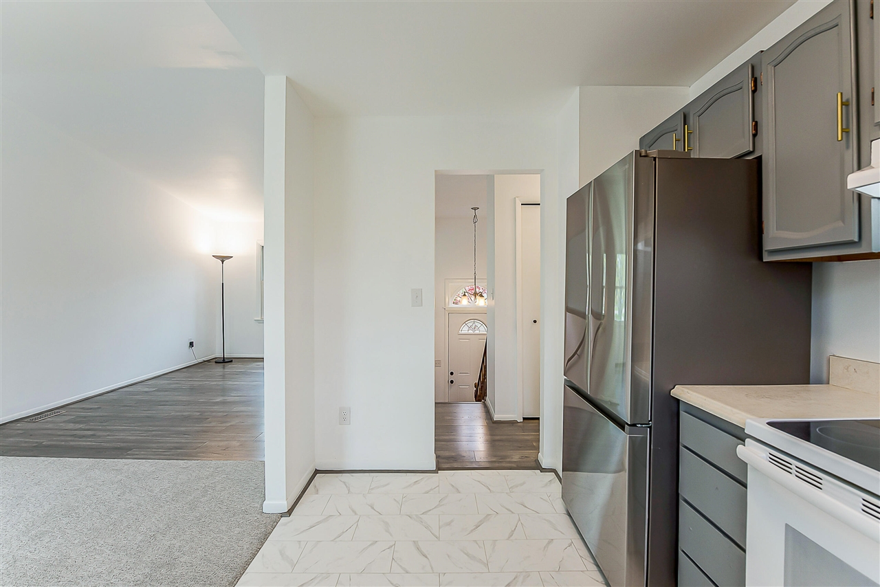 2105 Foss Court, Ann Arbor, MI, 48103-2401