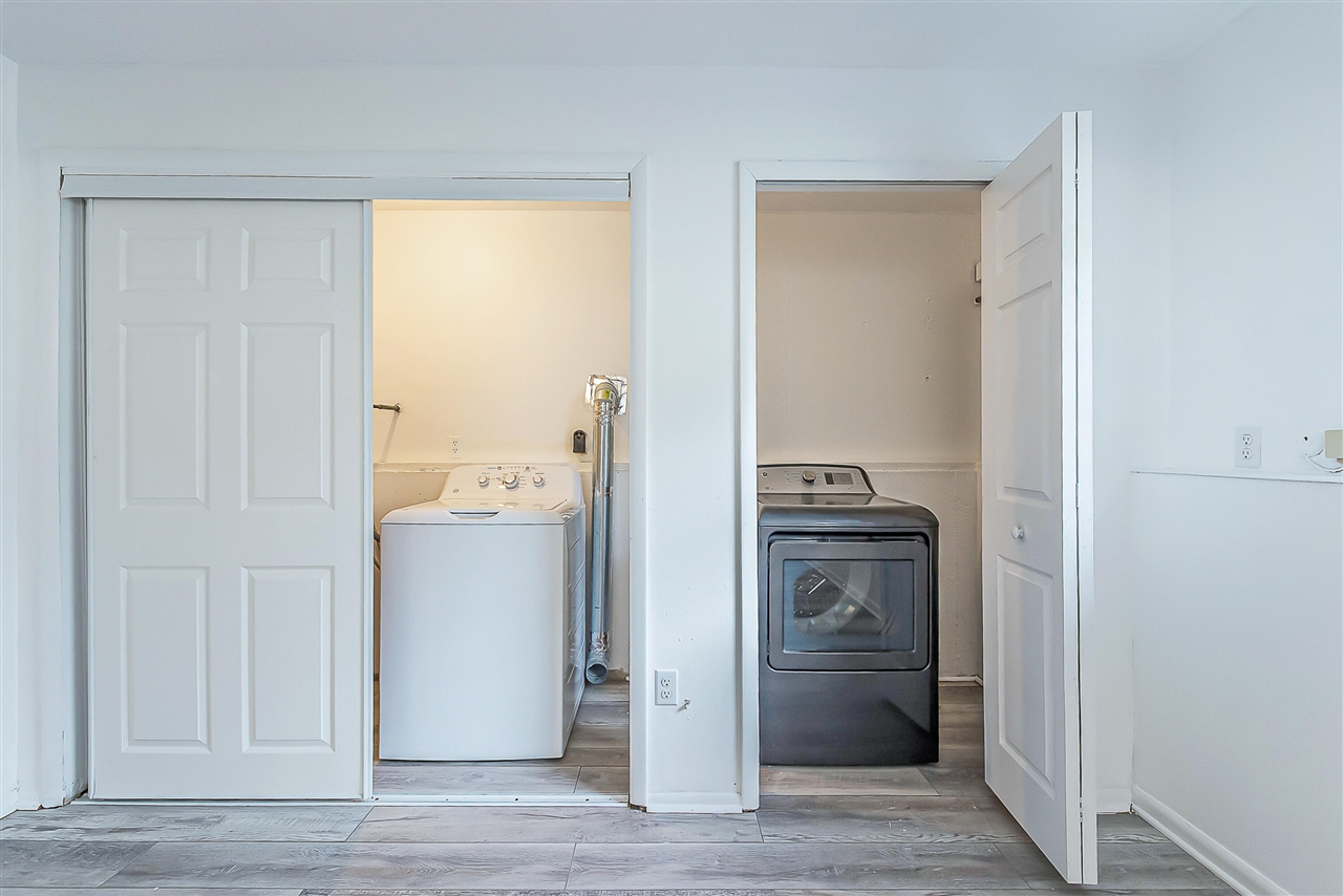 2105 Foss Court, Ann Arbor, MI, 48103-2401