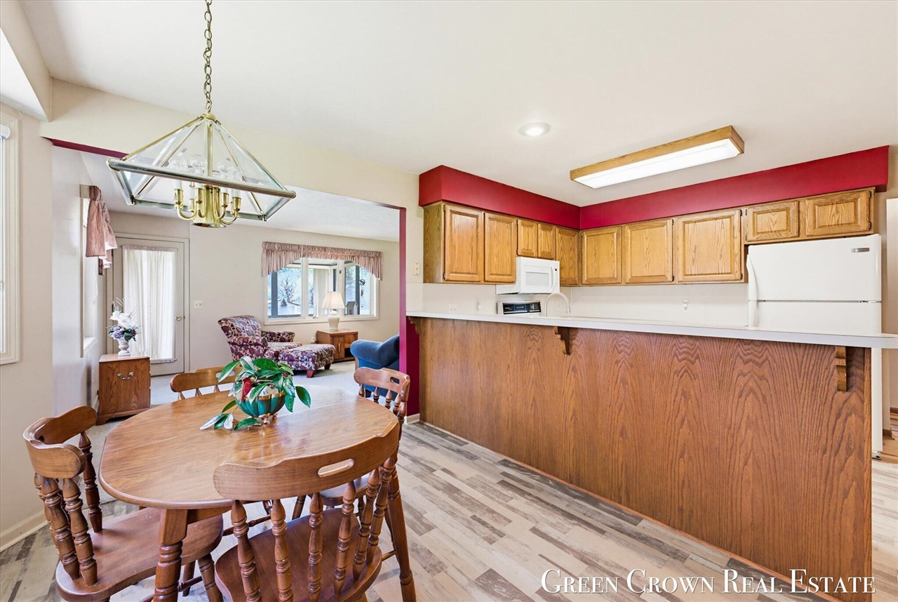 580 Gardenview Drive, Byron Center, MI, 49315-8341