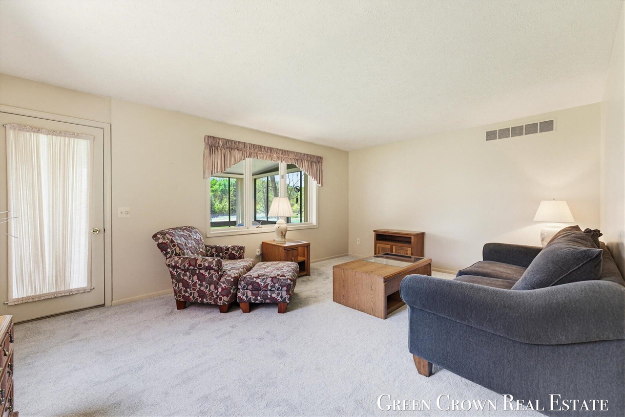 580 Gardenview Drive, Byron Center, MI, 49315-8341